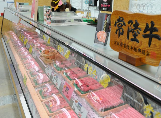 どきどきつくば牛久店　精肉販売コーナー