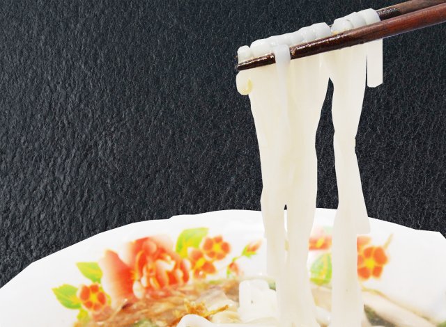 穂々の空　麺もちあげ