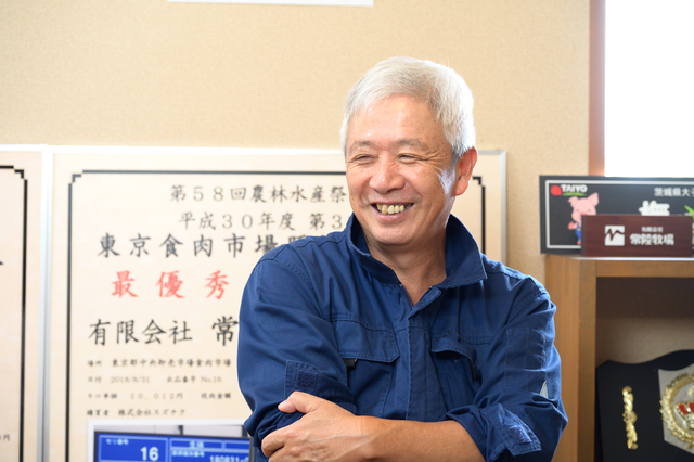 代表取締役の矢吹さん。「豚も人間も健康が一番！」と言います