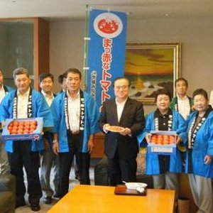 JA茨城みなみ・つくばみらい市・取手市が県庁で「トマト」をPR