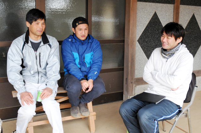 (左から)石田さん、郡司さん、高野さん