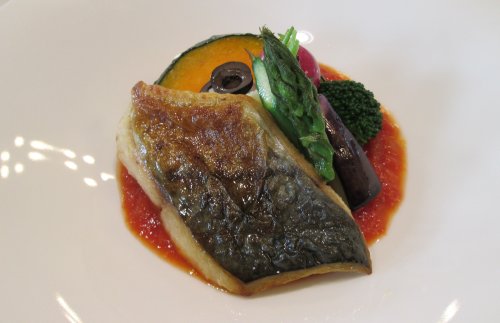 季節の魚料理|魚料理は那珂湊市場で仕入れた新鮮な魚を使用しています。