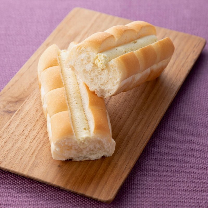 茨城県産べにまさりホイップのちぎりパン