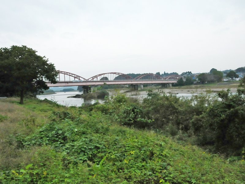 「道の駅かつら」の後手には、那珂川が流れています。