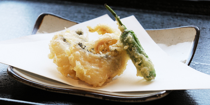 「凍結コイフィレ」を使う料理人 コイの天ぷら